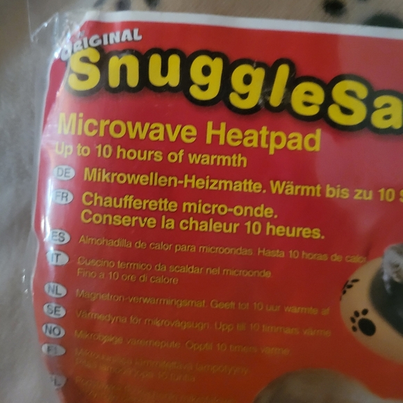 SnuggleSafe Microwave Heat Pad New - Picture 2 of 6